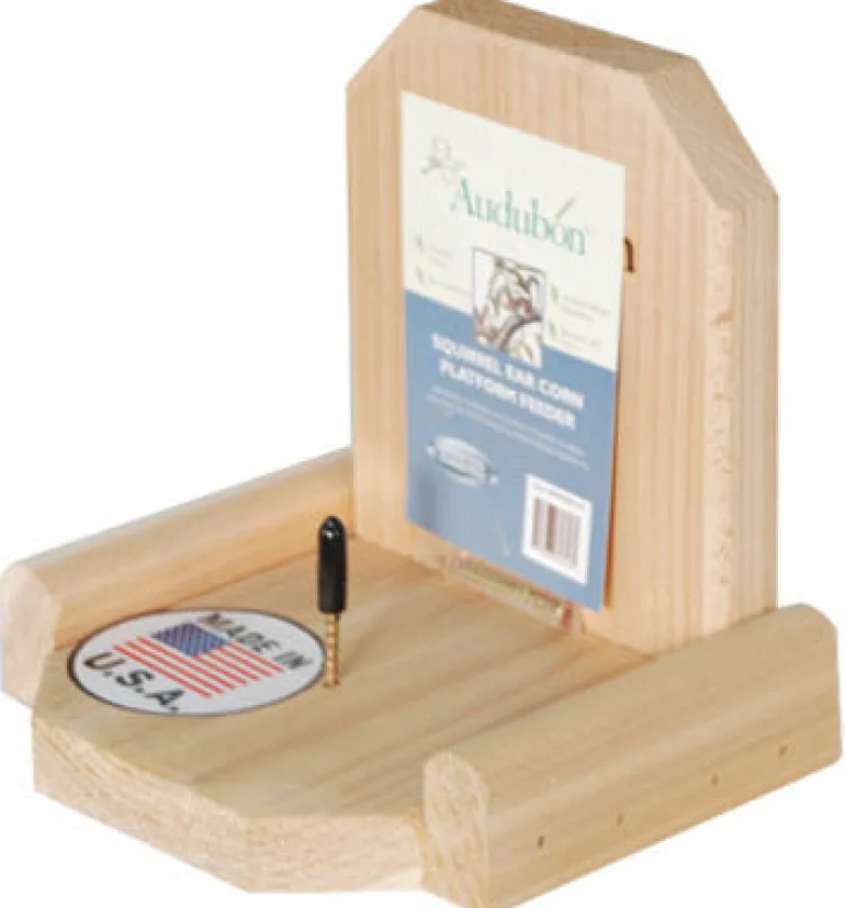Audubon Cedar Corn Cob Squirrel Feeder 1 ports