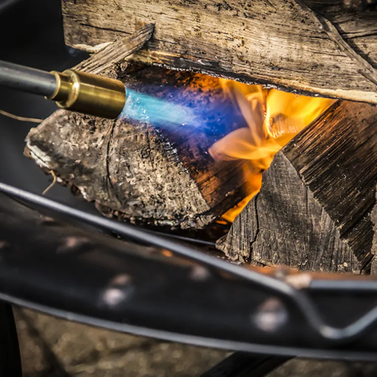 Bernzomatic Mag-Torch 36 in. L Backyard Outdoor Torch 16 oz.