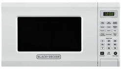 Black and Decker 0.7 cu. ft. White Microwave 700 watts