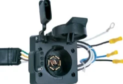 Hopkins 4 Flat to 7 Blade Trailer Adapter