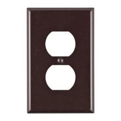 Leviton Brown 1 gang Plastic Duplex Wall Plate 1 pk