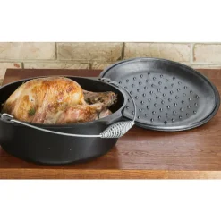 Lodge Logic Cast Iron Dutch Oven 12.875 in. 9 qt Black