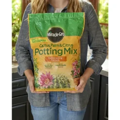 Miracle-Gro Cacti, Citrus and Palm Potting Mix 8 qt