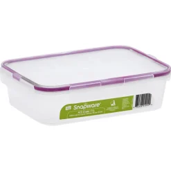 Snapware Clear 4.5-Cups Airtight & Watertight Rectangle Food Storage Container 2 x 8 x 6 in.