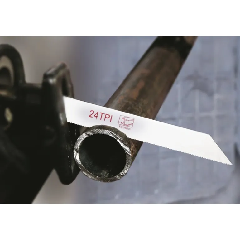 Steel Grip 18V Cordless Brushed Reciprocating Saw Kit (Battery & Charger)