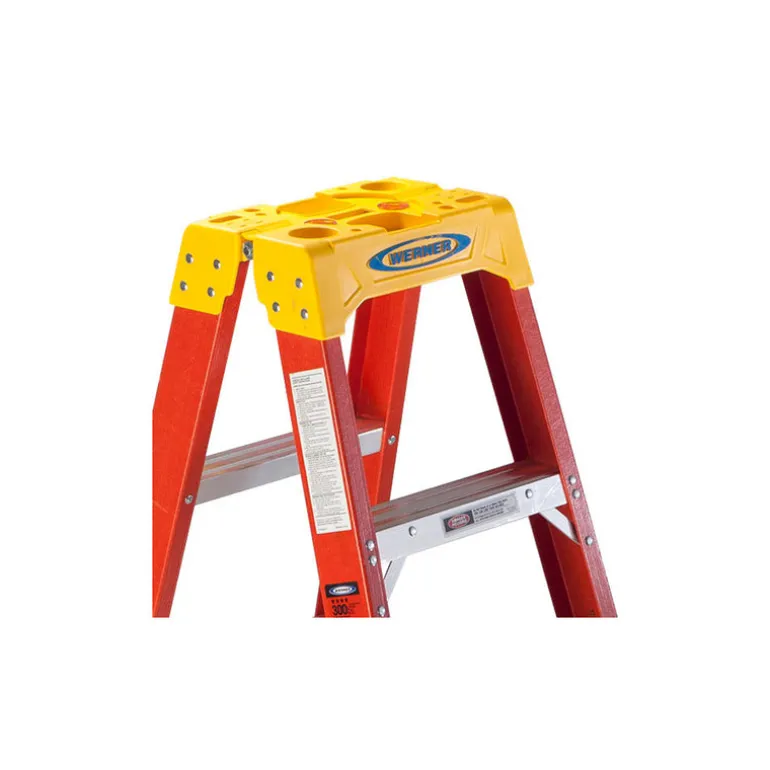 Werner 6 ft. H Fiberglass Step Ladder Type IA 300 lb. capacity
