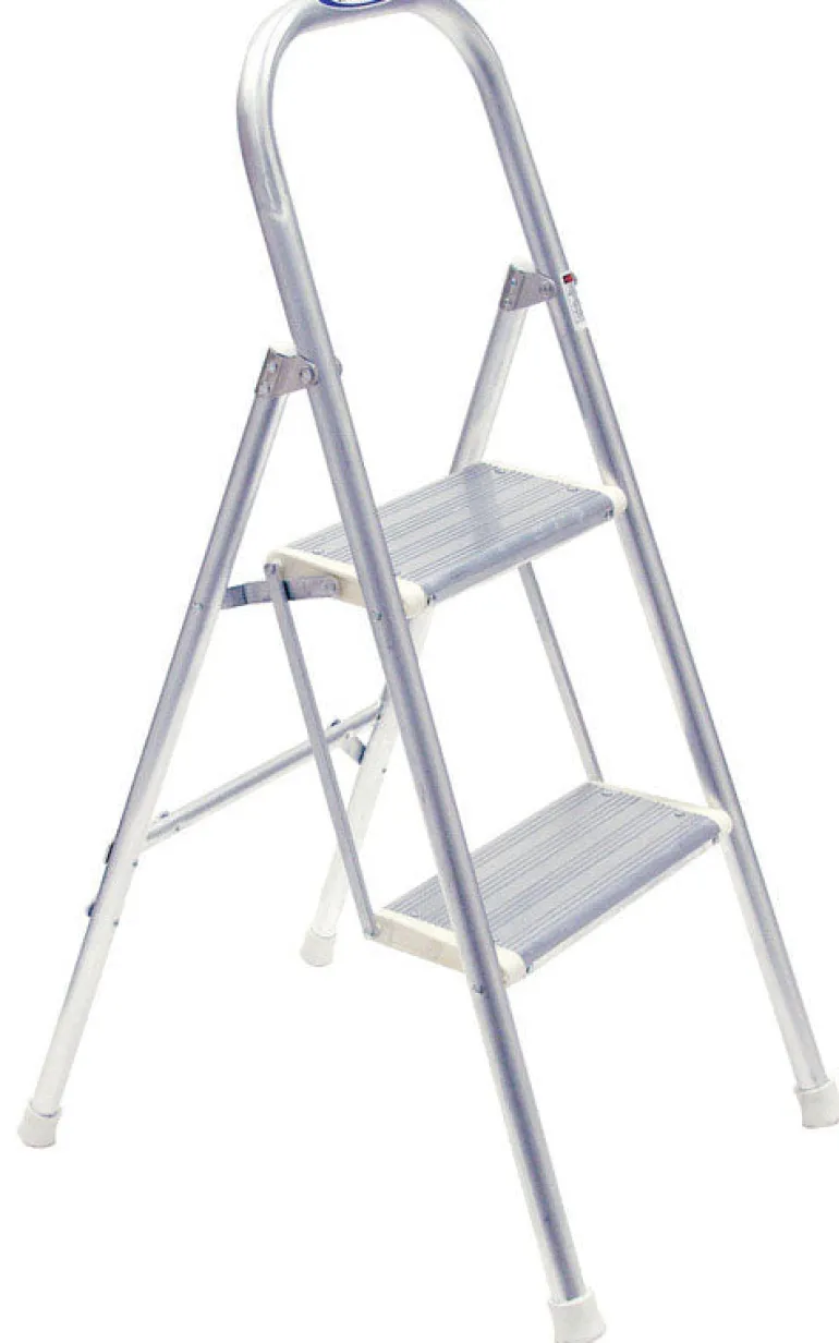Werner Aluminum Type III 2-Step Stool 3-1/2 x 18-1/2 in.